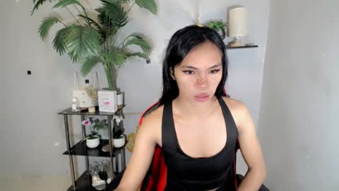 CALL ME YUMLEXX online show from 14, 7, 2026