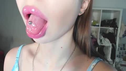 Snapshot of yumm__ chatting on 19, 2, 2025 Im away next stream September 10 at 1400 Moscow time online show from 19, 2, 2025