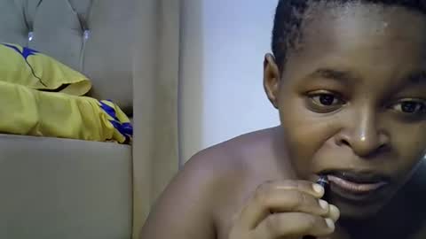 yummy_boobs01 online show from 27, 4, 2026