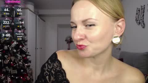 Snapshot of yummylilya chatting on 6, 12, 2024 Lillya online show from 6, 12, 2024