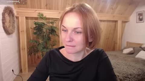 Snapshot of yummylilya chatting on 14, 11, 2025 Lillya online show from 14, 11, 2025