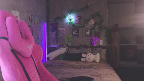 Snapshot of yummylisa chatting on 4, 10, 2025 Lisa online show from 4, 10, 2025