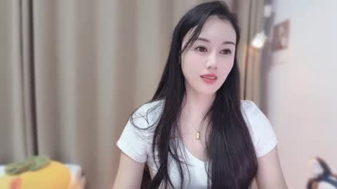 YunEr online show from 25, 11, 2025