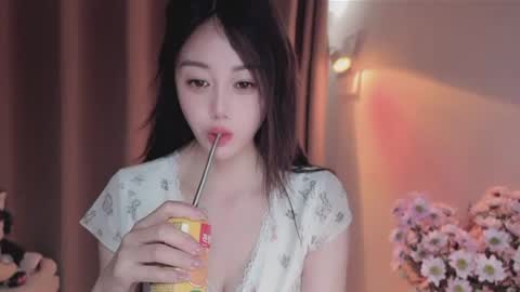 Snapshot of yuner0715 chatting on 11, 6, 2026 YunEr online show from 11, 6, 2026