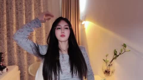 YunEr online show from 26, 7, 2026