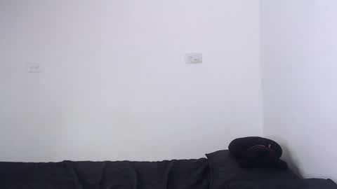 Snapshot of yungelitamor_ chatting on 10, 1, 2025 ELITA online show from 10, 1, 2025