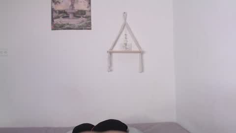 Snapshot of yungelitamor_ chatting on 4, 2, 2025 ELITA online show from 4, 2, 2025