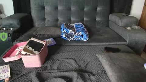 Snapshot of yungelitamor_ chatting on 25, 9, 2025 ELITA online show from 25, 9, 2025