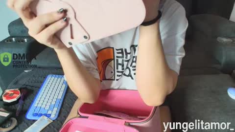 Snapshot of yungelitamor_ chatting on 30, 10, 2025 ELITA online show from 30, 10, 2025