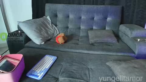 Snapshot of yungelitamor_ chatting on 14, 11, 2025 ELITA online show from 14, 11, 2025