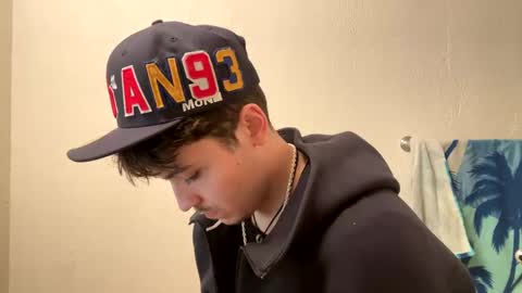 Snapshot of yungstudbev chatting on 15, 1, 2025 yungstudbev online show from 15, 1, 2025