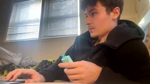 Snapshot of yungstudbev chatting on 28, 1, 2025 yungstudbev online show from 28, 1, 2025