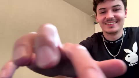 Snapshot of yungstudbev chatting on 4, 10, 2025 yungstudbev online show from 4, 10, 2025