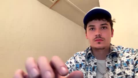 Snapshot of yungstudbev chatting on 8, 10, 2025 yungstudbev online show from 8, 10, 2025