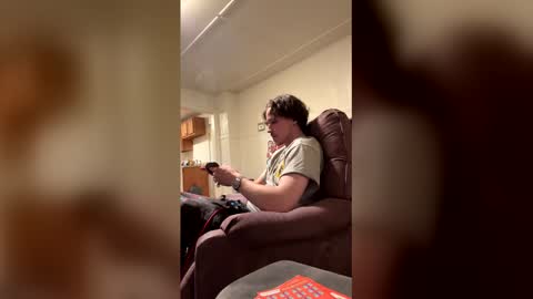 Snapshot of yungstudbev chatting on 1, 3, 2026 yungstudbev online show from 1, 3, 2026