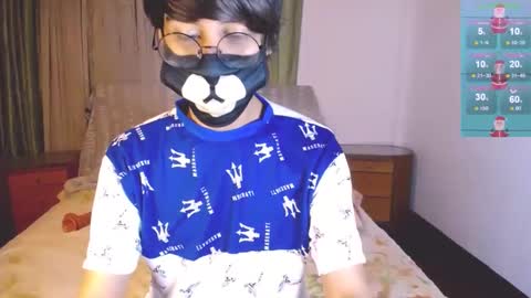 Snapshot of yuniorb chatting on 18, 12, 2024 the puppy boy online show from 18, 12, 2024