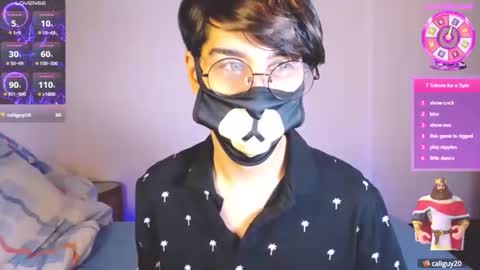 Snapshot of yuniorb chatting on 12, 10, 2025 the puppy boy online show from 12, 10, 2025