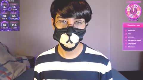 Snapshot of yuniorb chatting on 15, 10, 2025 the puppy boy online show from 15, 10, 2025