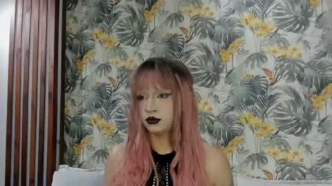Snapshot of yuri_kay chatting on 2, 5, 2026 Yuri Kay online show from 2, 5, 2026