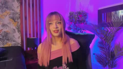 Snapshot of yuri_kay chatting on 8, 5, 2026 Yuri Kay online show from 8, 5, 2026