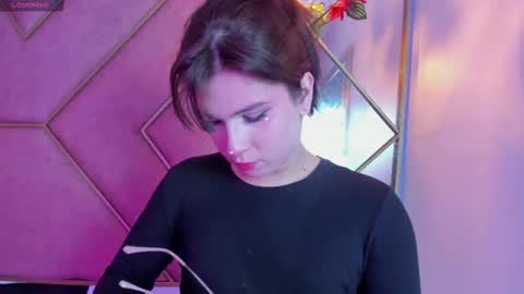 Snapshot of yuri_stars chatting on 23, 2, 2025 Yuri Stars online show from 23, 2, 2025