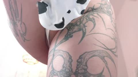 Hi My name Yuriko online show from 18, 4, 2026