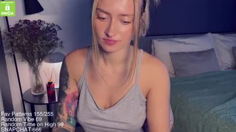 Snapshot of yvie_ chatting on 13, 2, 2025 The Queen Bitch of the United Kingdom online show from 13, 2, 2025