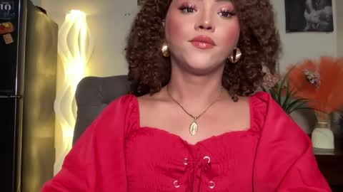 Snapshot of yvonne_guidotti chatting on 23, 1, 2025 Miss Cali online show from 23, 1, 2025