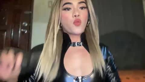 Miss Cali online show from 29, 4, 2026