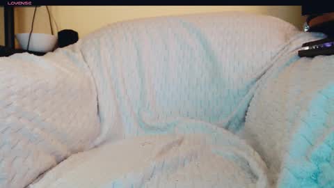 yzza_suave online show from 9, 9, 2025