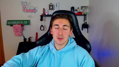 Snapshot of zach_rhyder chatting on 27, 12, 2024 Zach Rhyder online show from 27, 12, 2024