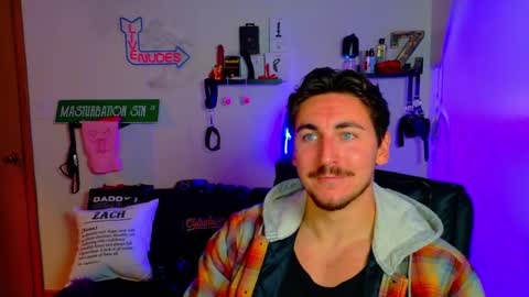 Snapshot of zach_rhyder chatting on 29, 10, 2025 Zach Rhyder online show from 29, 10, 2025