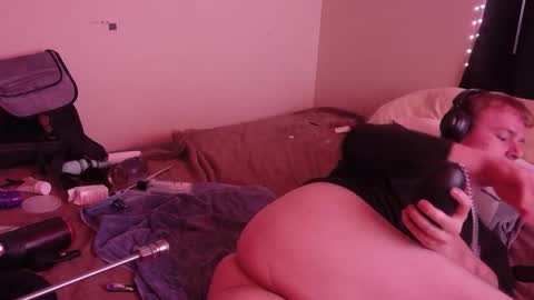 Zach Feels online show from 11, 10, 2025