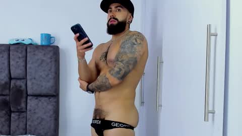 Snapshot of zack_froone chatting on 11, 3, 2025 Richard online show from 11, 3, 2025