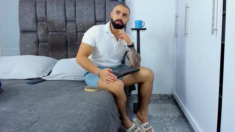 Snapshot of zack_froone chatting on 11, 10, 2025 Richard online show from 11, 10, 2025