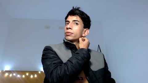 Snapshot of zack_kingg chatting on 5, 3, 2025 Zack King online show from 5, 3, 2025