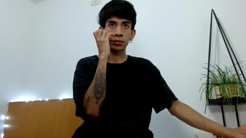 Snapshot of zack_kingg chatting on 12, 3, 2025 Zack King online show from 12, 3, 2025