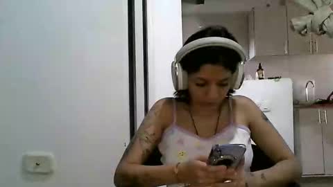 Snapshot of zafiro_rubi chatting on 25, 5, 2026 Zafiro online show from 25, 5, 2026