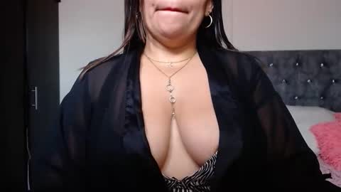 Snapshot of zahi_willx chatting on 9, 10, 2025 Zahi ... wants to play with everyone...yessss online show from 9, 10, 2025