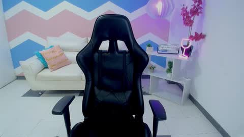 Zahira  online show from 25, 2, 2026