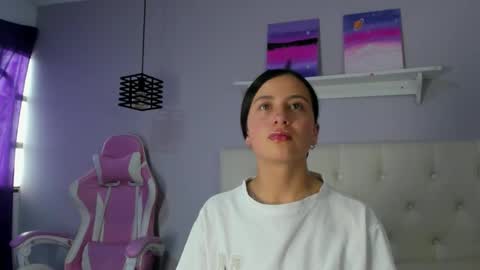 Snapshot of zaida_1 chatting on 4, 10, 2025 Zaida online show from 4, 10, 2025