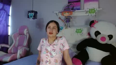 Snapshot of zaida_1 chatting on 24, 10, 2025 Zaida online show from 24, 10, 2025