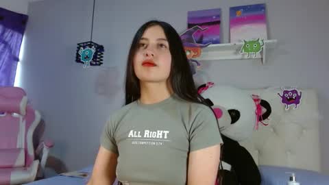 Snapshot of zaida_1 chatting on 28, 10, 2025 Zaida online show from 28, 10, 2025