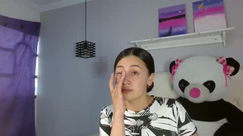 Snapshot of zaida_1 chatting on 6, 11, 2025 Zaida online show from 6, 11, 2025