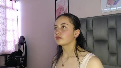Snapshot of zaida_1 chatting on 4, 6, 2026 Zaida online show from 4, 6, 2026