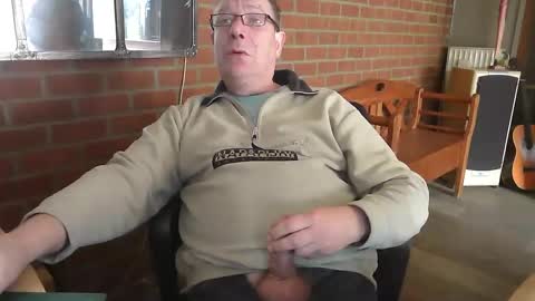 Snapshot of zalinger chatting on 17, 3, 2026 zalinger online show from 17, 3, 2026