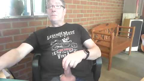 Snapshot of zalinger chatting on 2, 5, 2026 zalinger online show from 2, 5, 2026