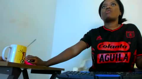 Snapshot of zamara__ chatting on 14, 2, 2025 Zamara online show from 14, 2, 2025