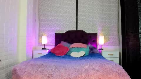 Zamara Kleii online show from 21, 9, 2025