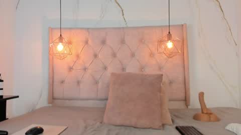 ZAMIRA online show from 7, 4, 2026